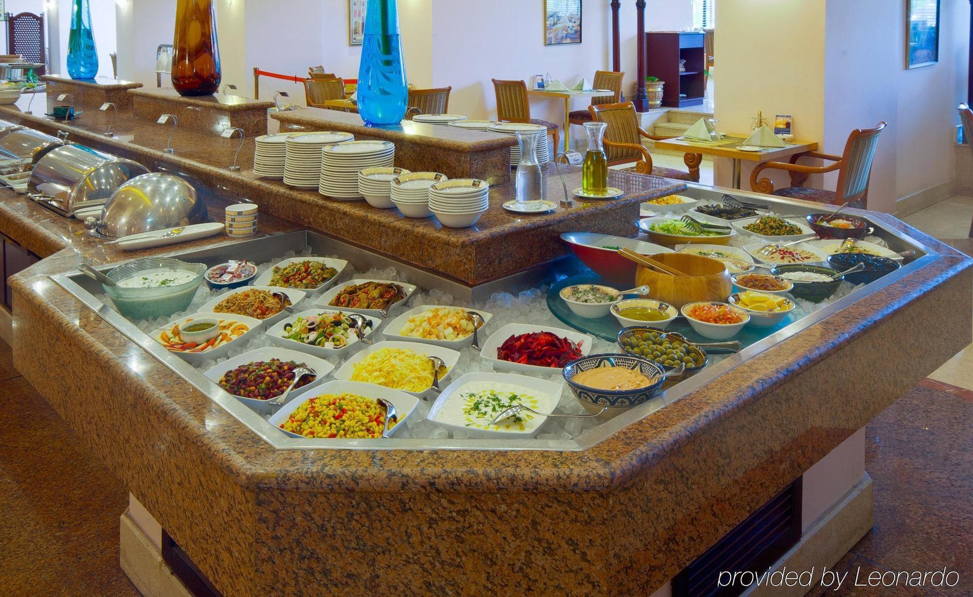 Holiday Inn Al Salam Jeddah Restaurant photo