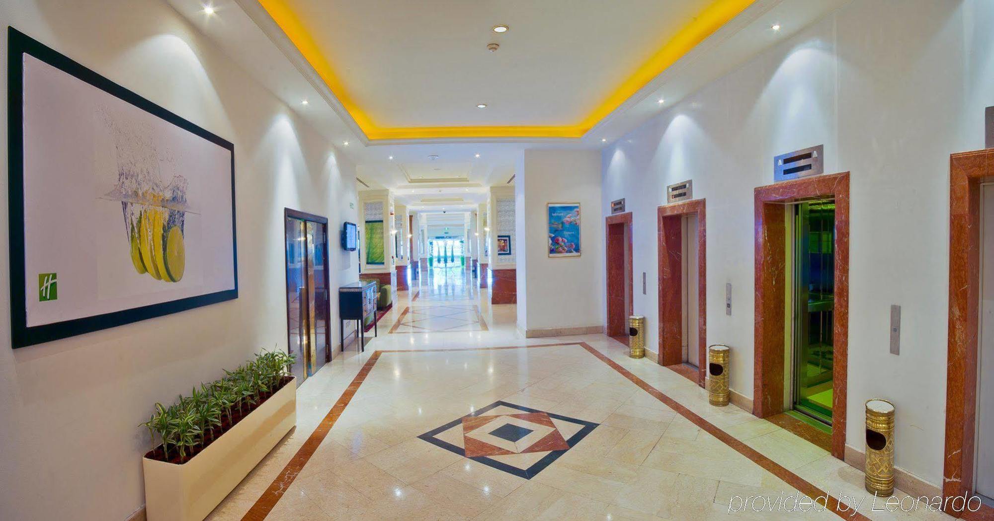 Holiday Inn Al Salam Jeddah Interior photo